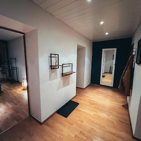 Apartment Geräumig, Ruhig&kostenlos Parken *