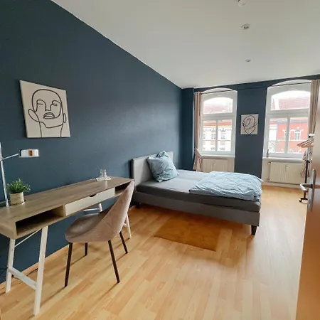 Geräumig, Ruhig&kostenlos Parken Apartment *
